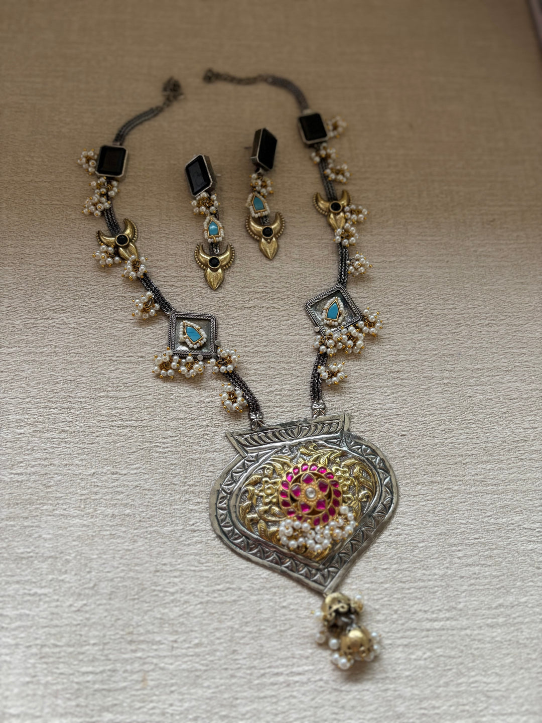 Kirti Necklace set (Red)