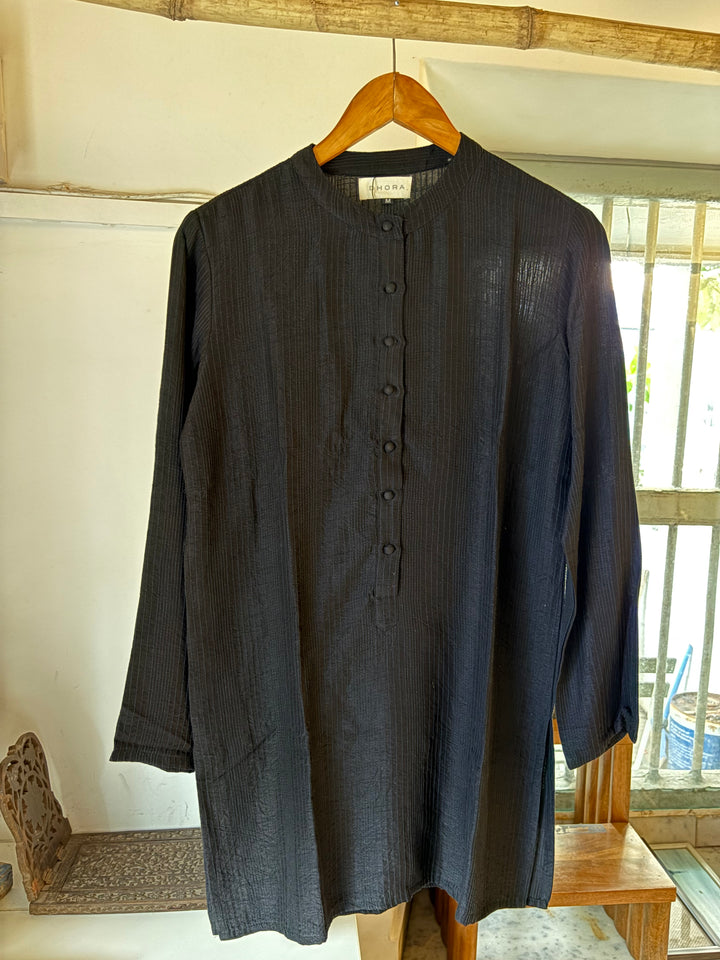 Kara Pintucks Kurta