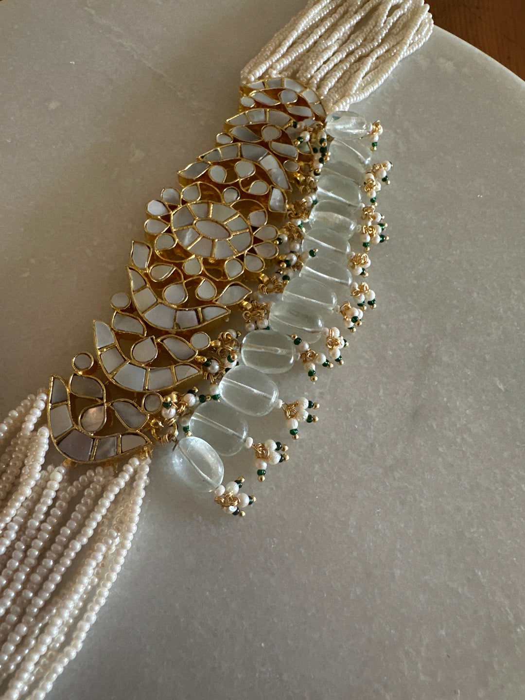 Siraya milky necklace set