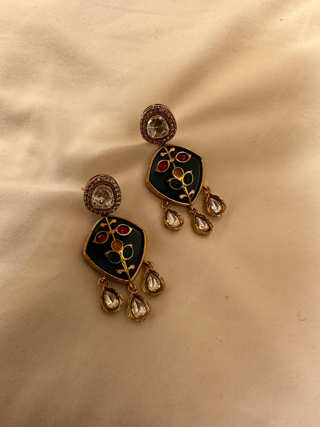 Cavos Kundan Earrings