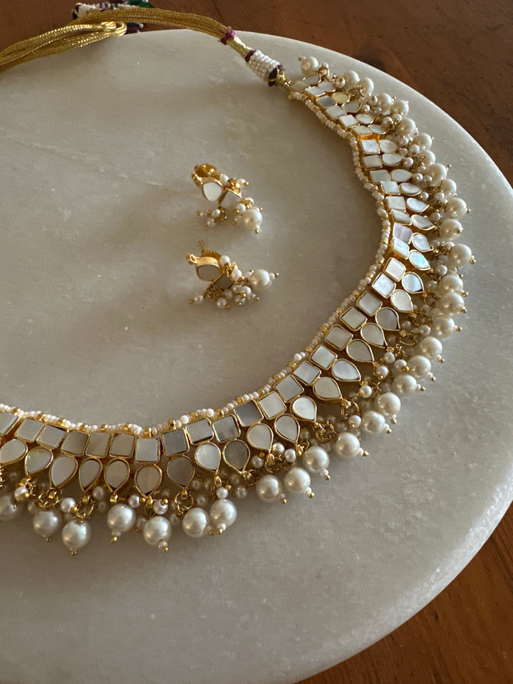 Satva pearl necklace set