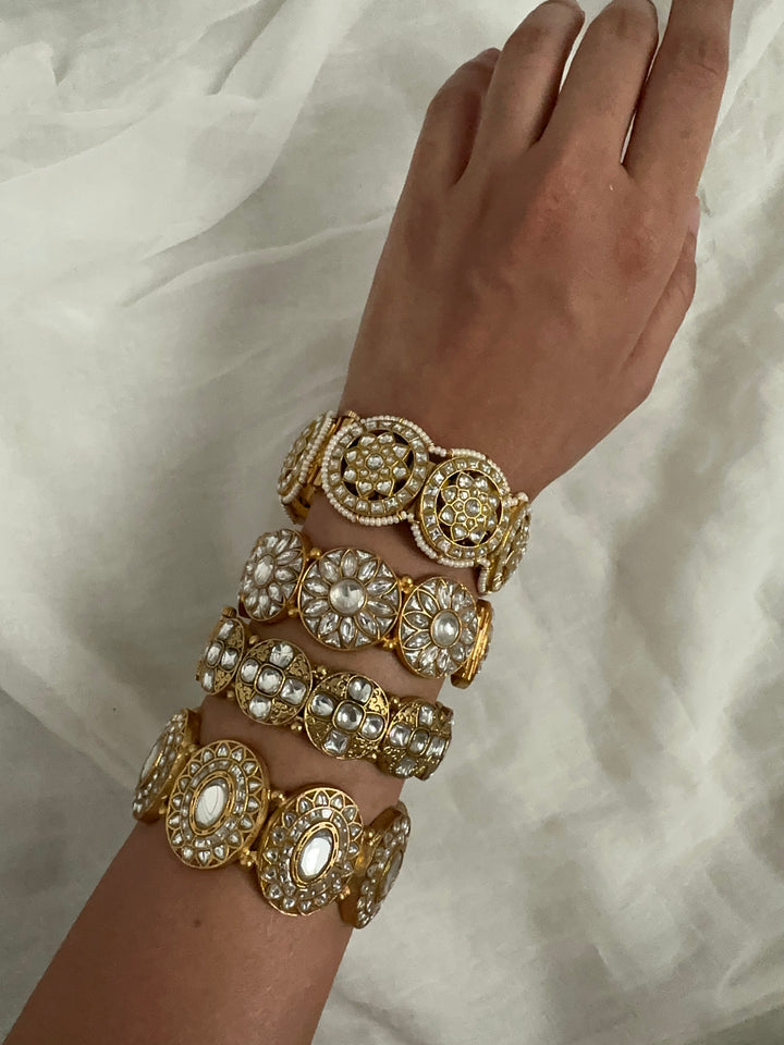 Ridha chunky bangle bracelet