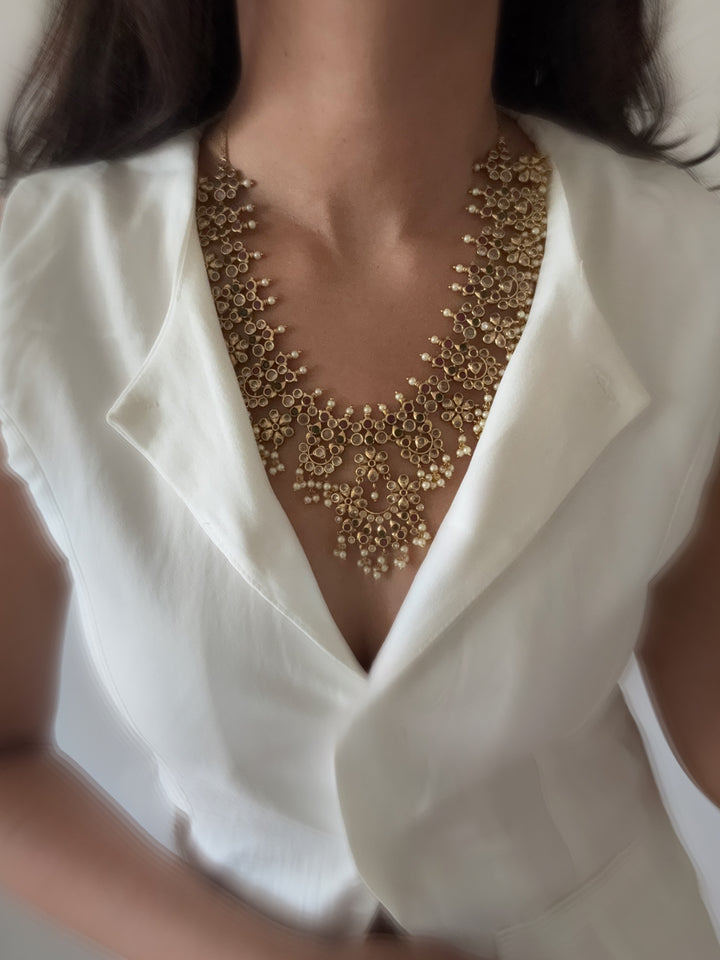 Paachi small gutta necklace