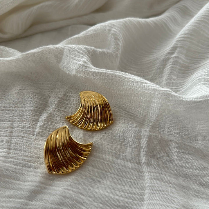 Gold Shell Earrings