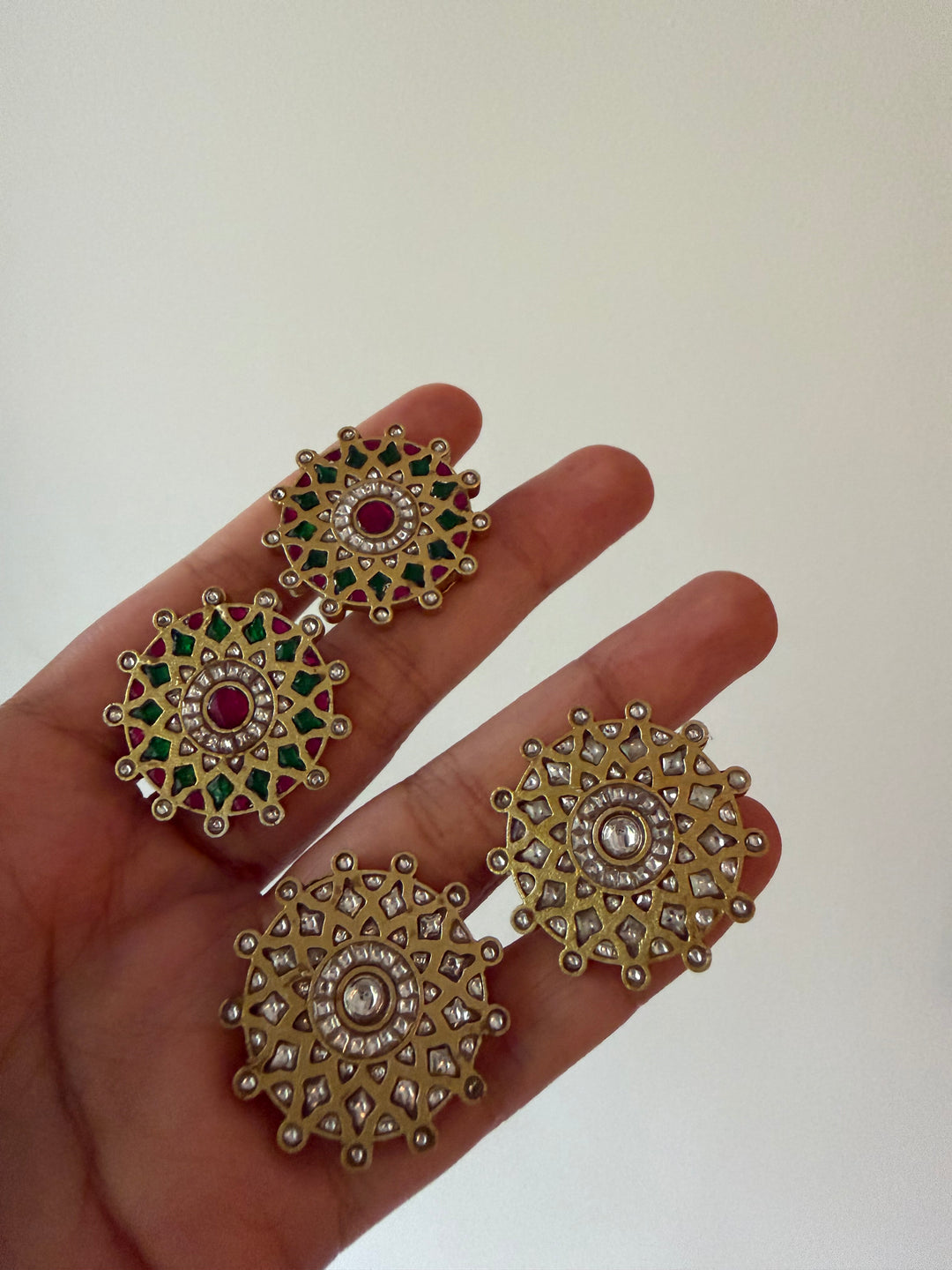 Universe round stud earrings