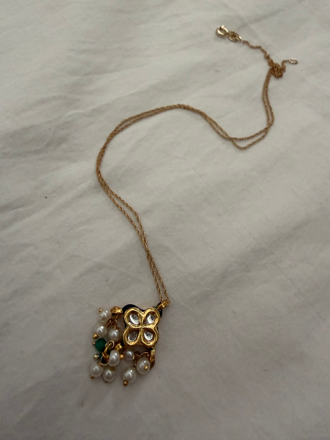Chukdi flower necklace