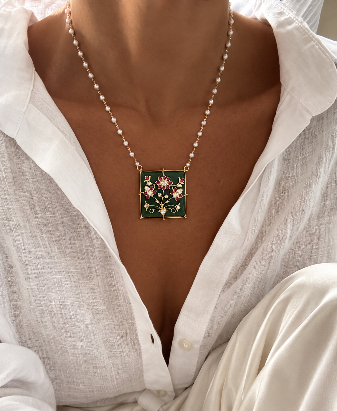 Bagh motif necklace