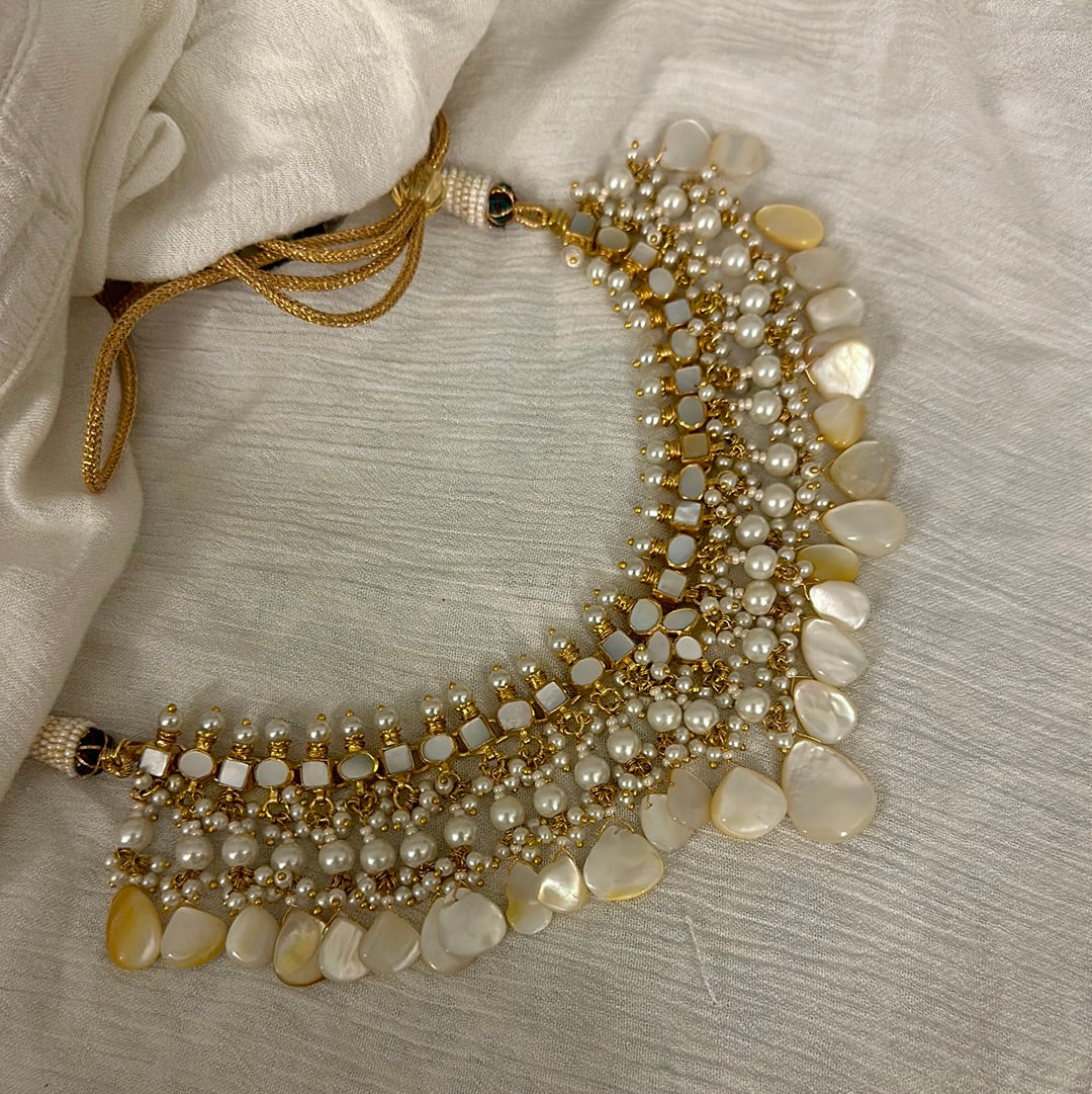 Ivory Milky 5 Necklace