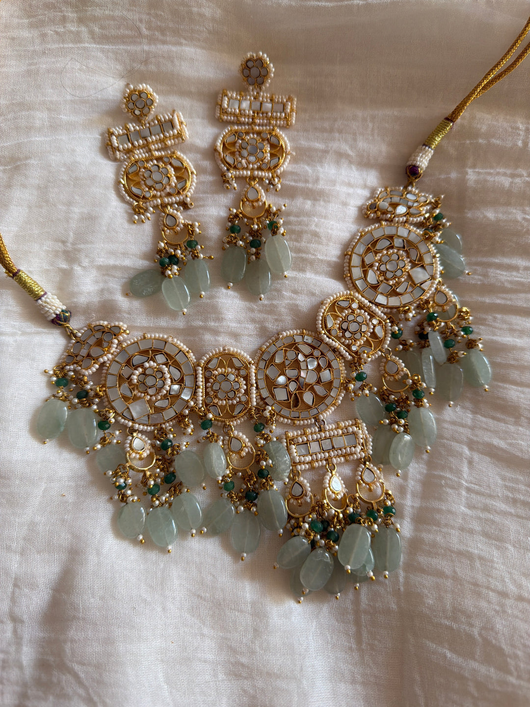 Iris whisperer green necklace set