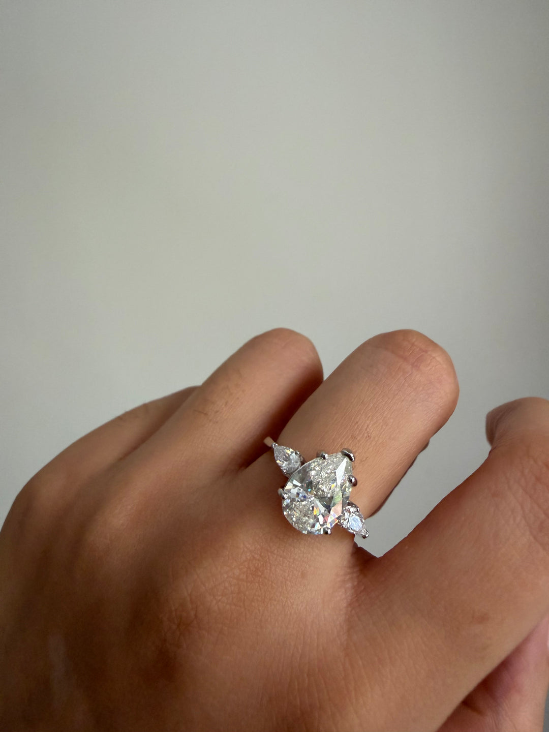Drop shaped diamond ring
