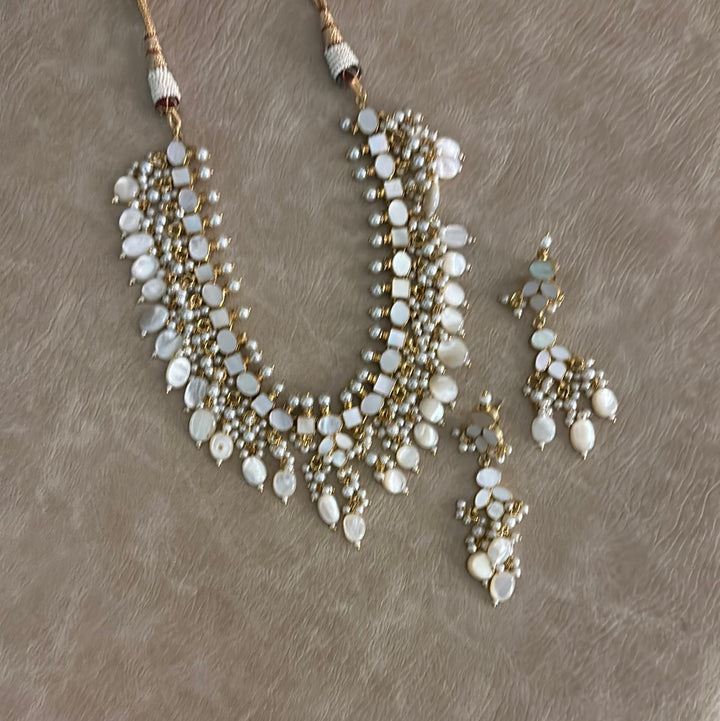 Peridot Naushad Milky Necklace Set