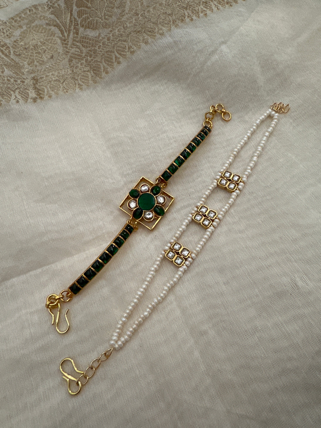 Pearl green bracelet