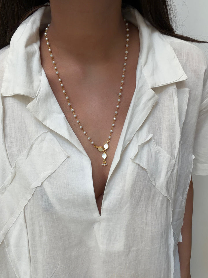 Pear pearl strand necklace