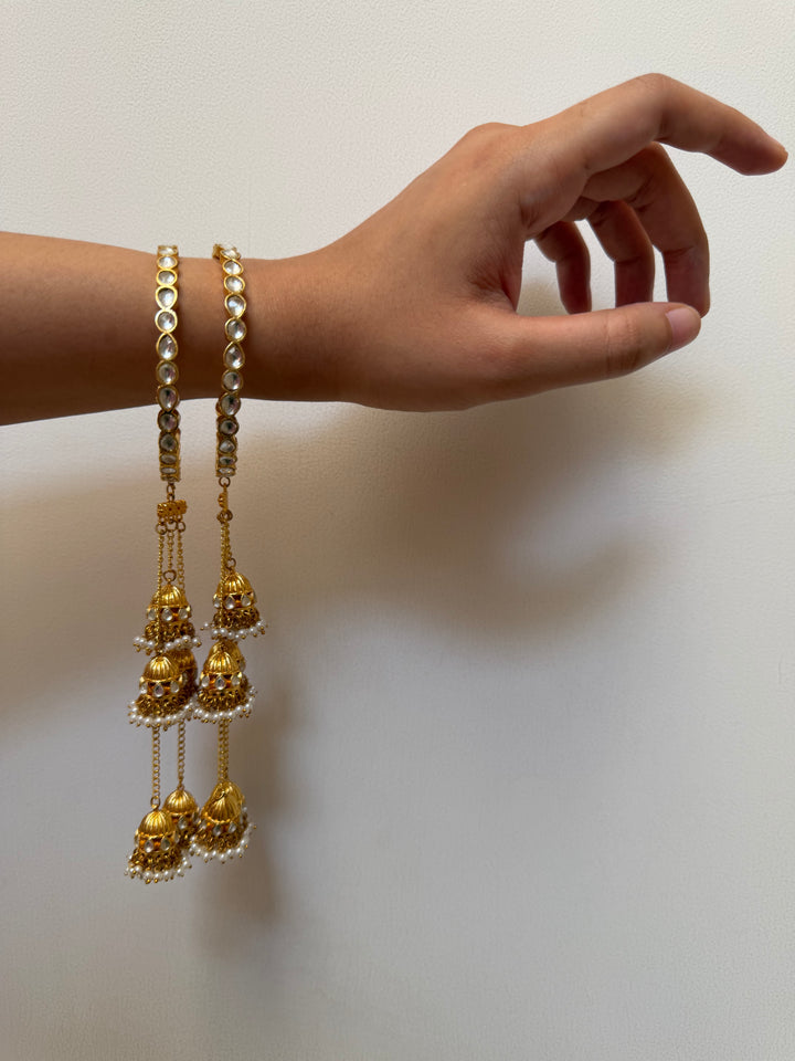 Kalira hanging bangle bracelet