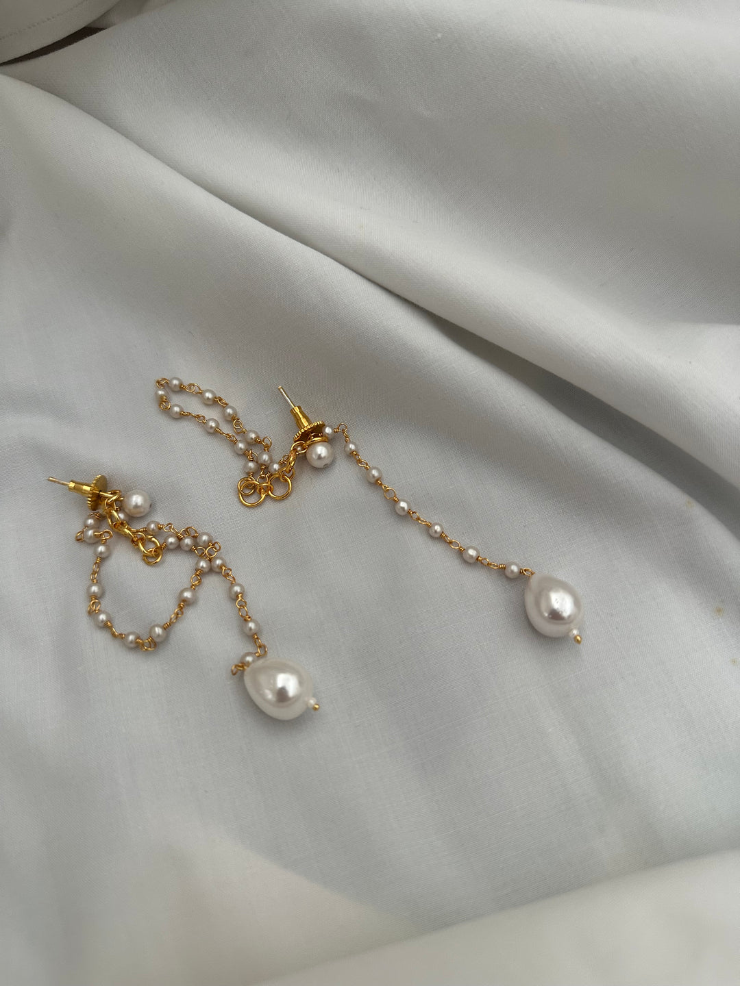 Lia Pearl Earrings