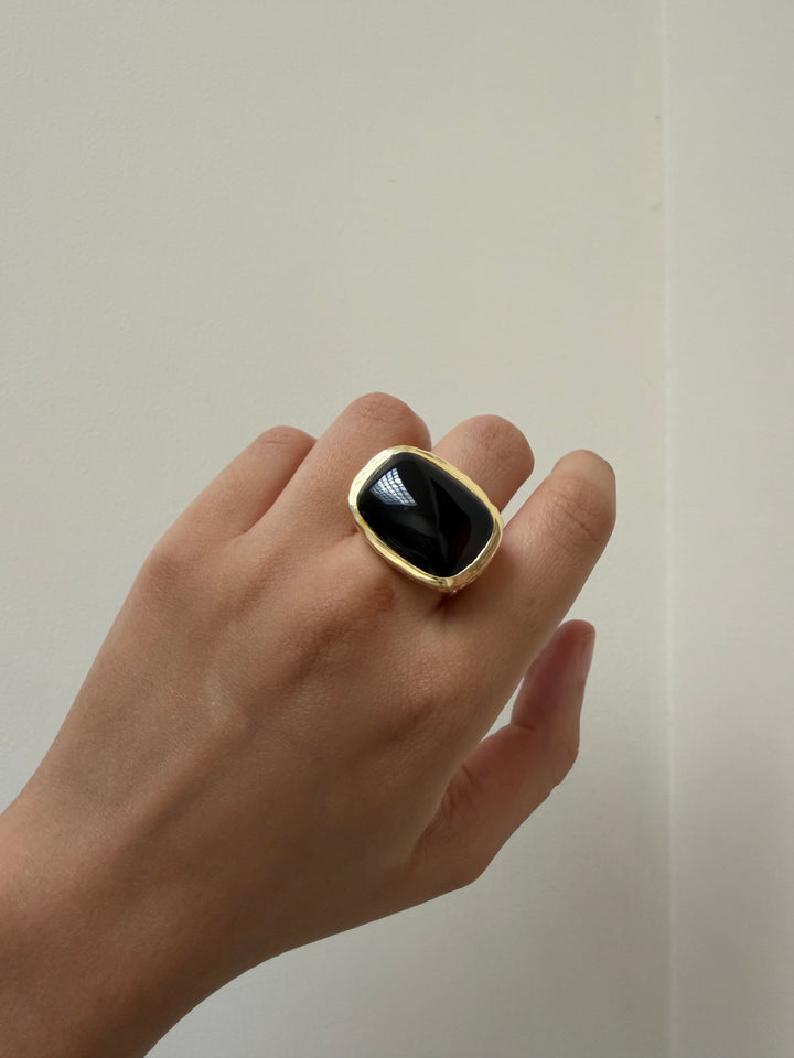 Spinel statement ring