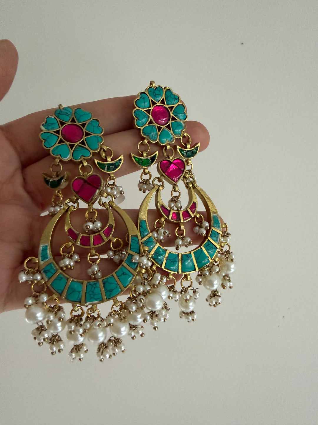 Dilniwaz earrings