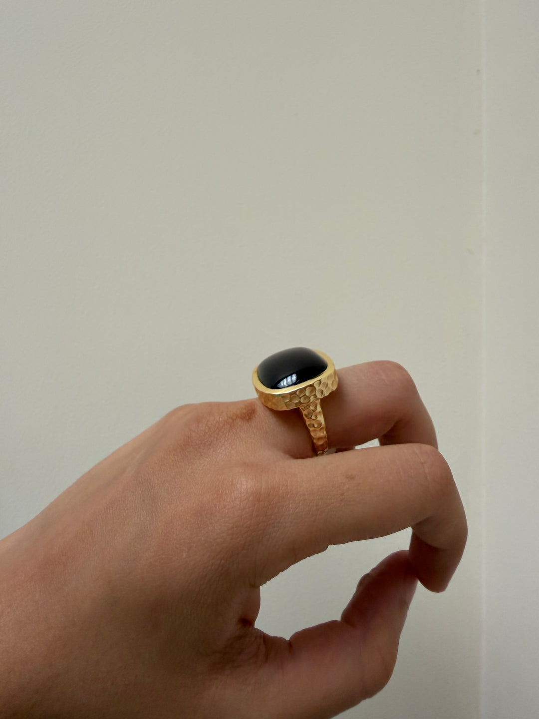Spinel statement ring