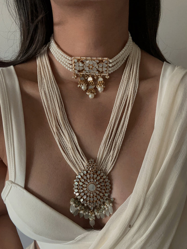 Martha 19 Necklace Set