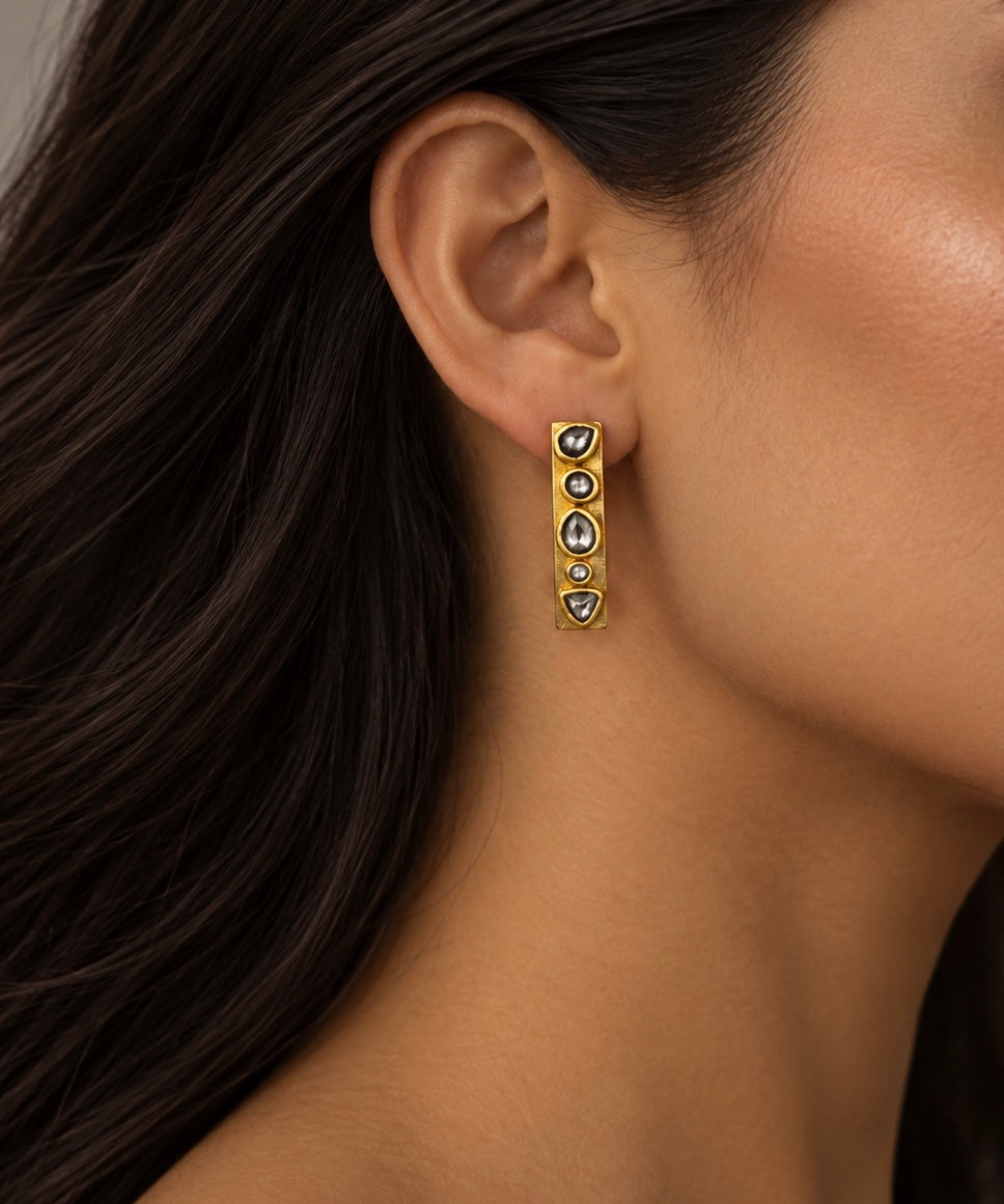 Sikara Earrings