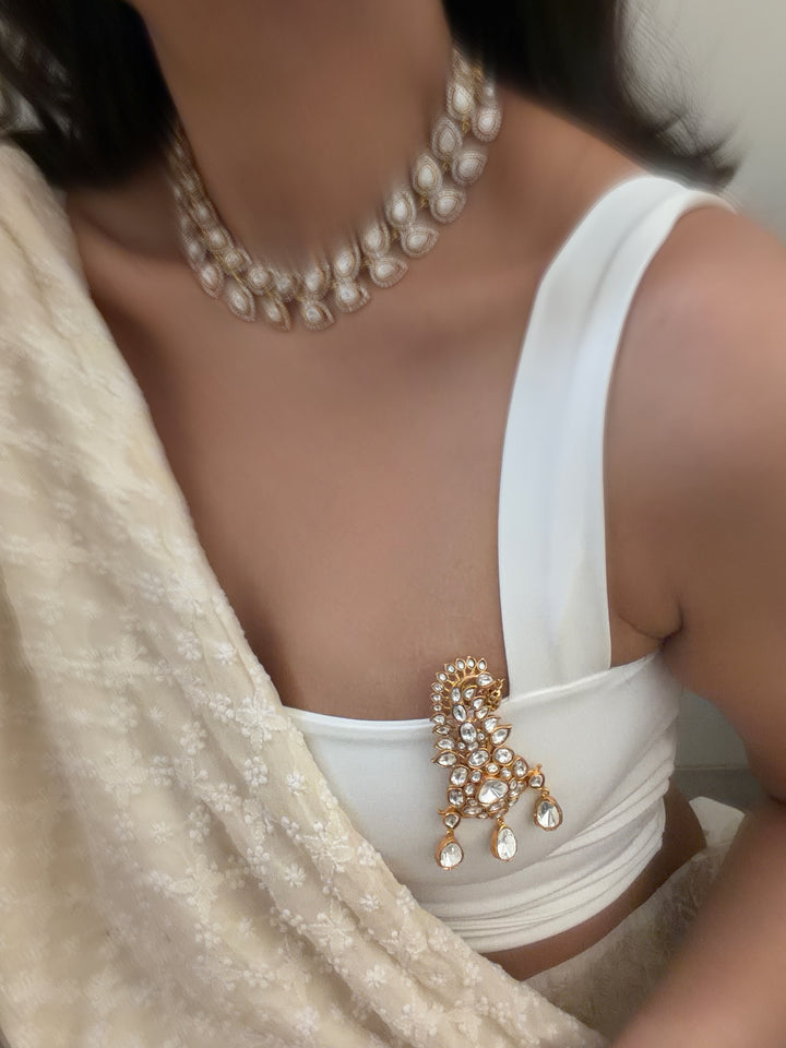 Kalangi pin