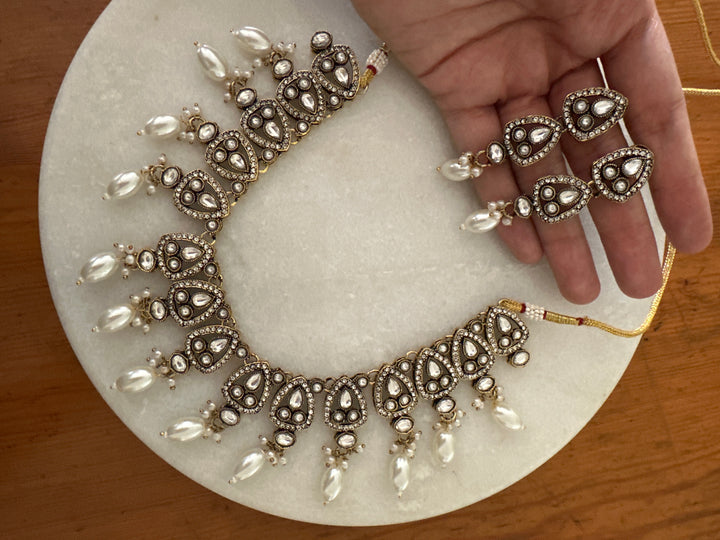 Zara victorian necklace set