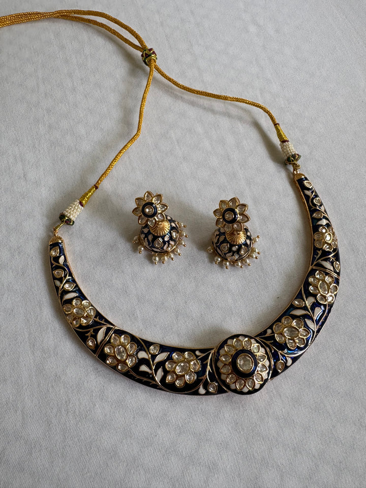 Seena Hasli Necklace Set