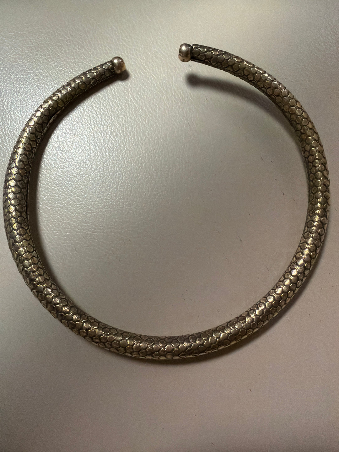 Plain Hasli Necklace