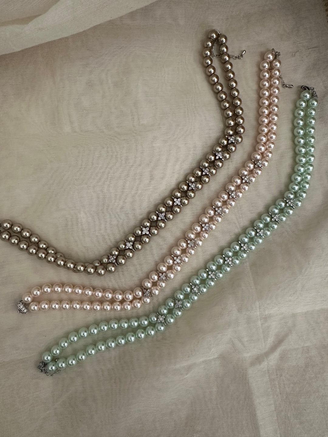 Pearl diamond choker necklace