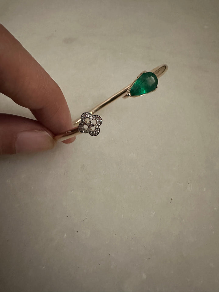 Customised gifting bracelet