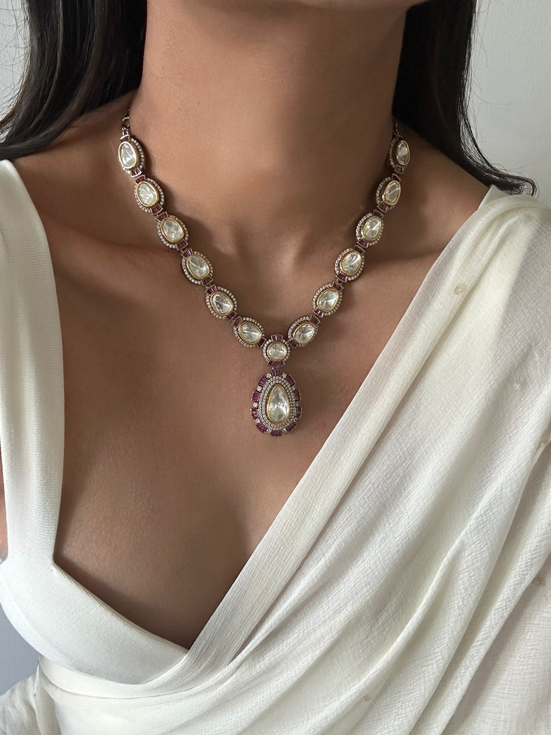 Victoria carnage necklace