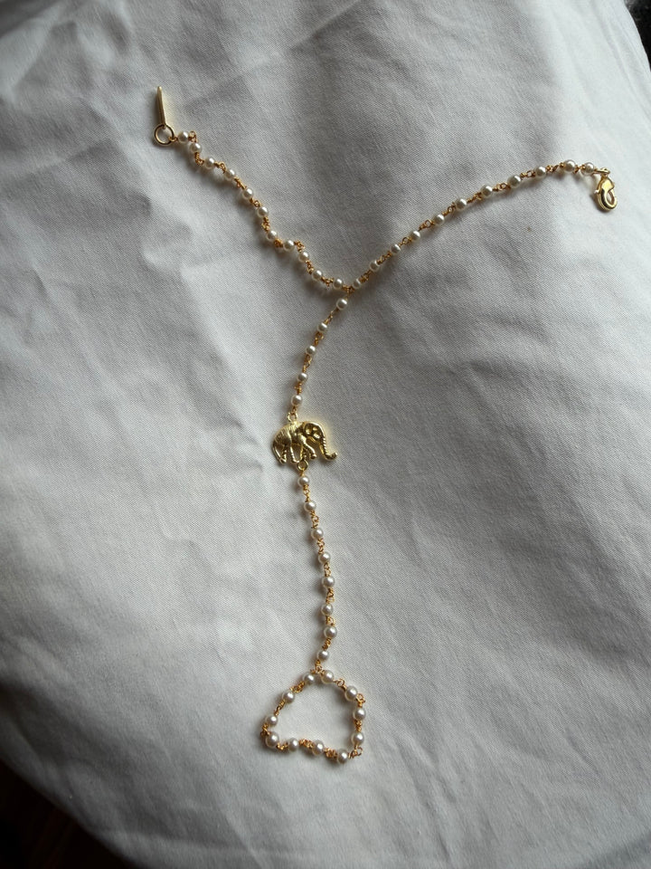 Dhora hathphool bracelet