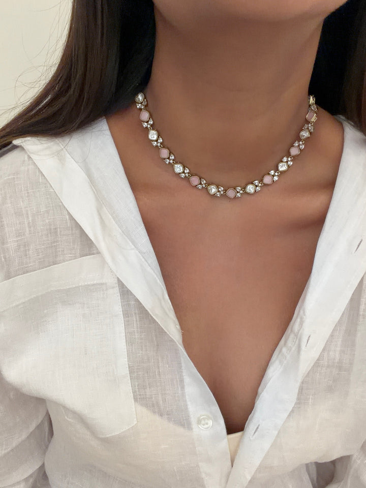 Pirawal delicate necklace