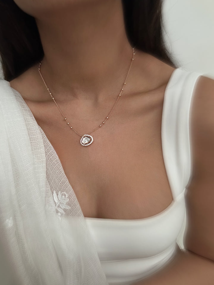 Gifting necklace set