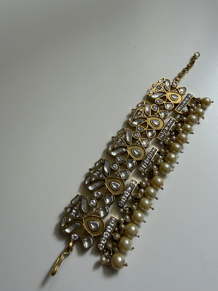 Saha bridal bracelet