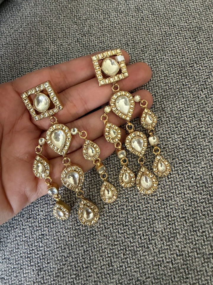Fara cocktail earrings