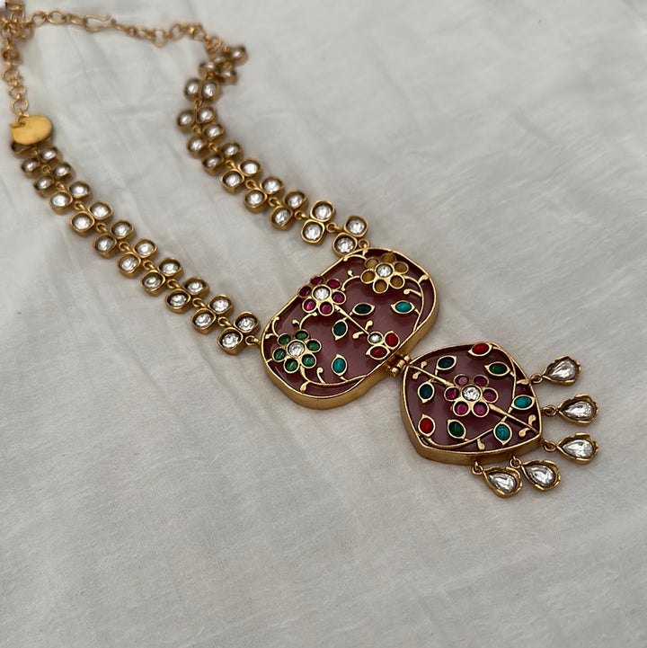 Cavos Kundan Necklace