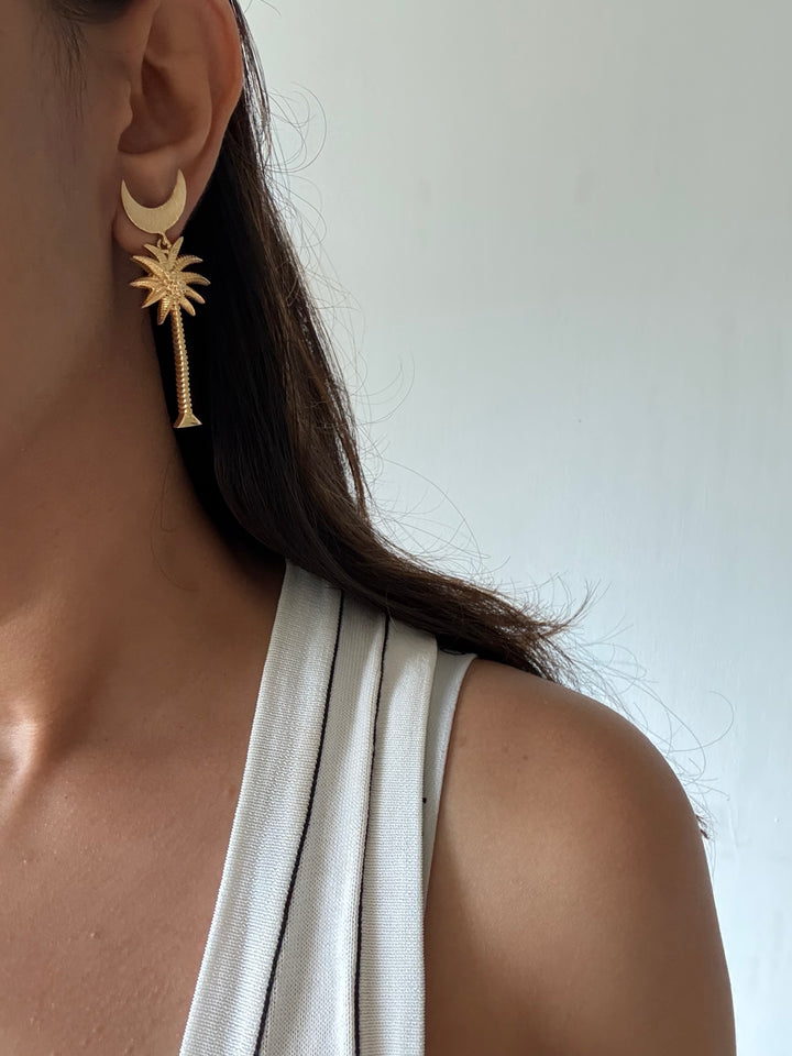 Moon palm earrings