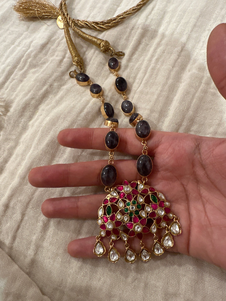 Nagma preh haar necklace