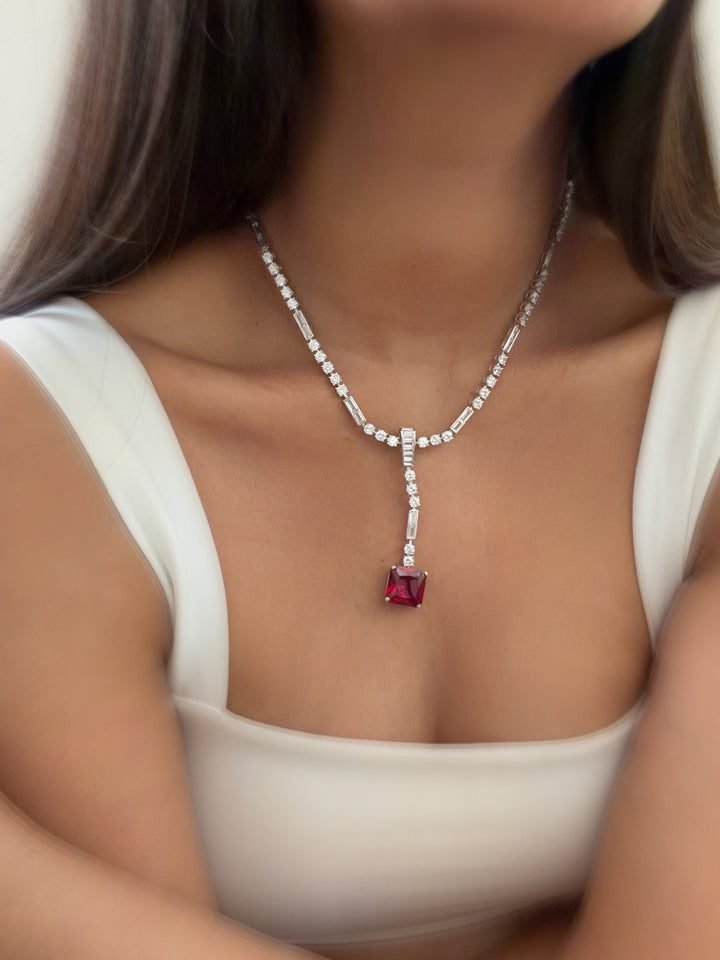 Classic cocktail necklace