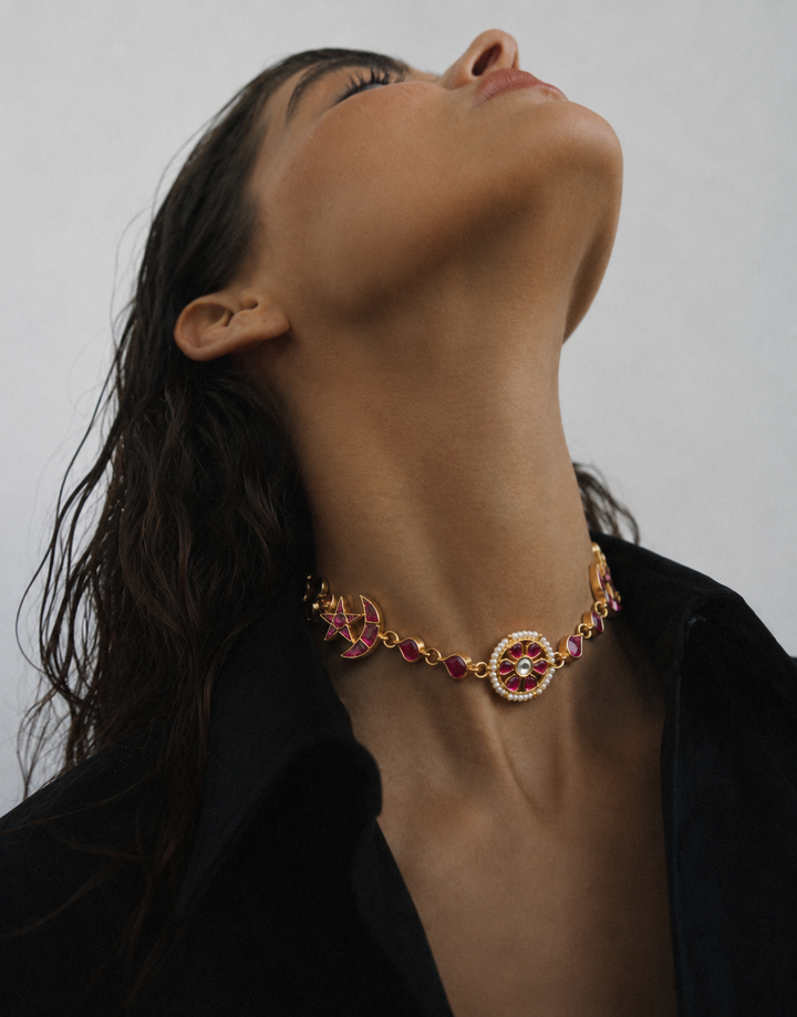 Suhana gulabi chand necklace