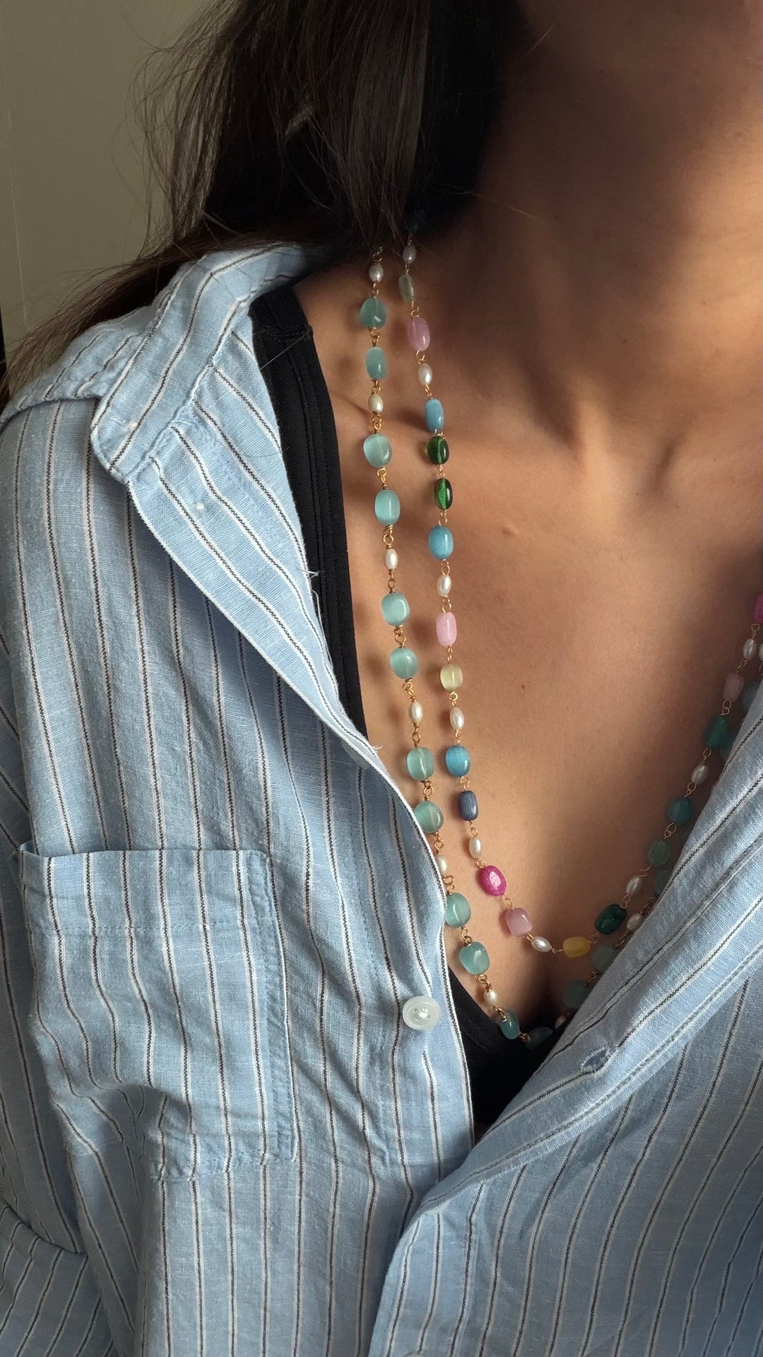Stone strand necklace