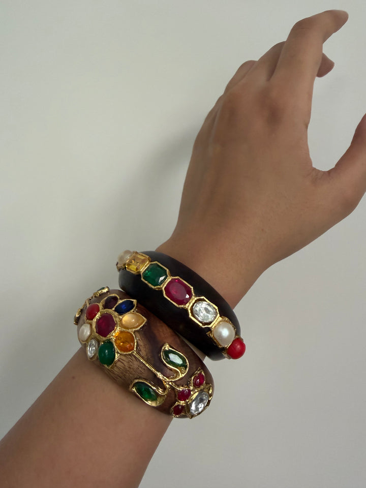 Jadau wooden bangle