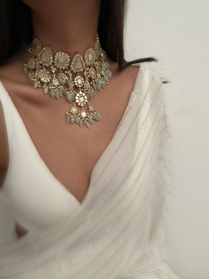 Milky Necklace