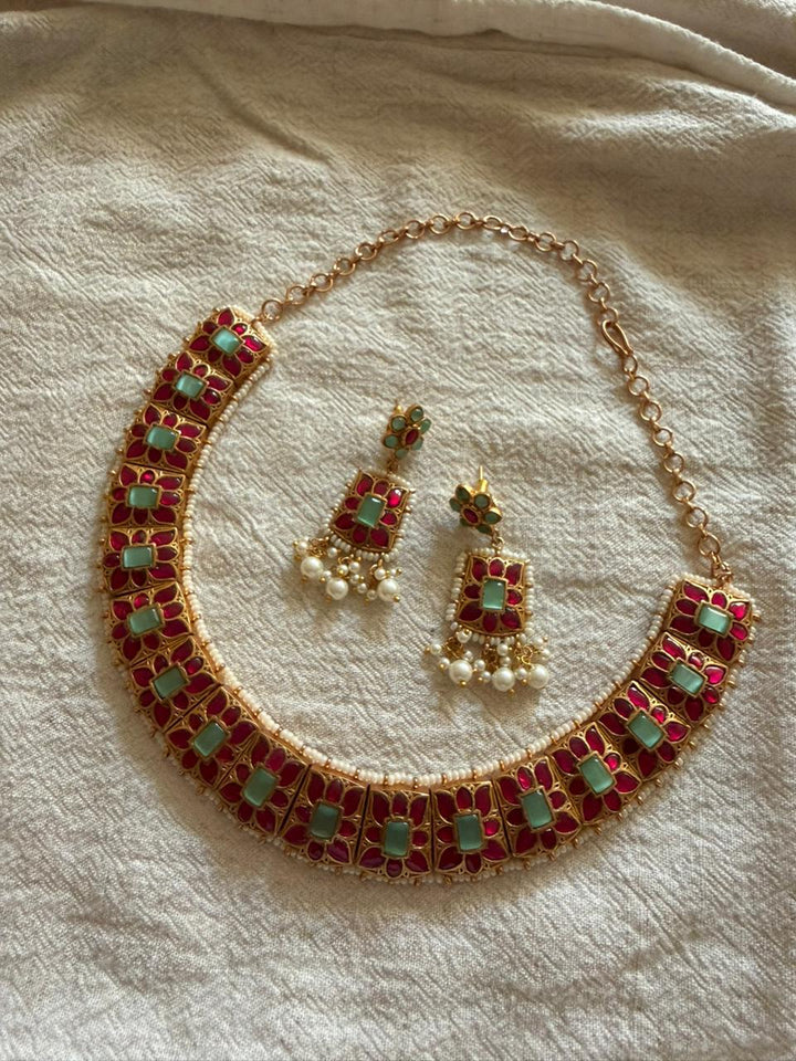 Siraya Necklace Set