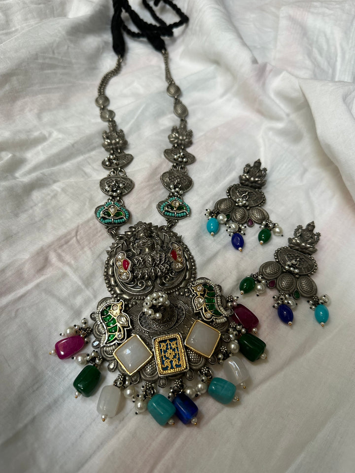 Raas riwaz necklace