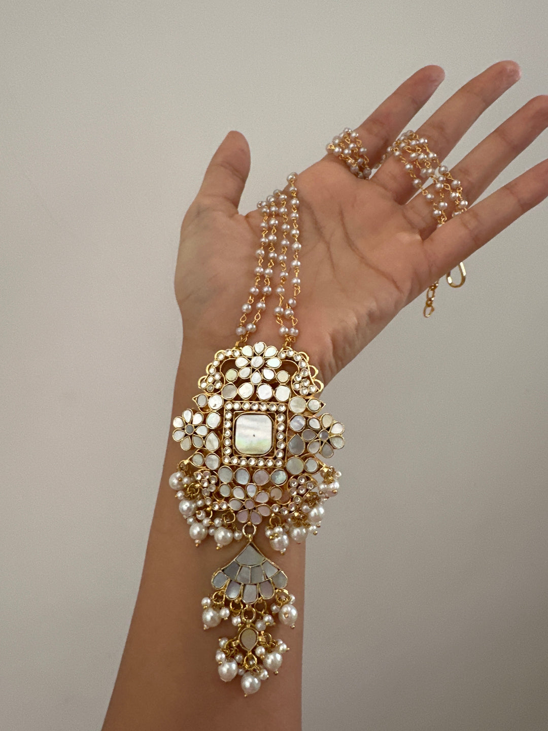 Amartash mop long necklace