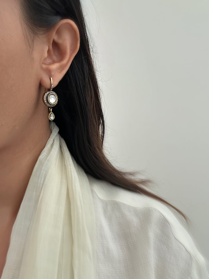 Classic victoria drop earrings