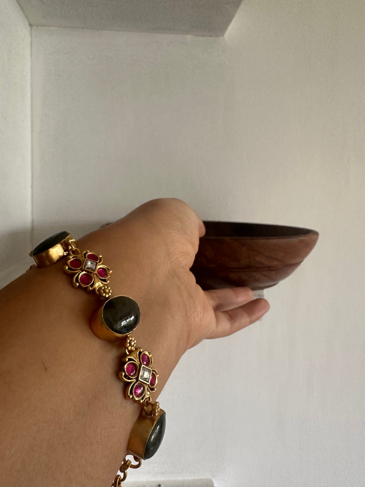 Jashan sabr bracelet