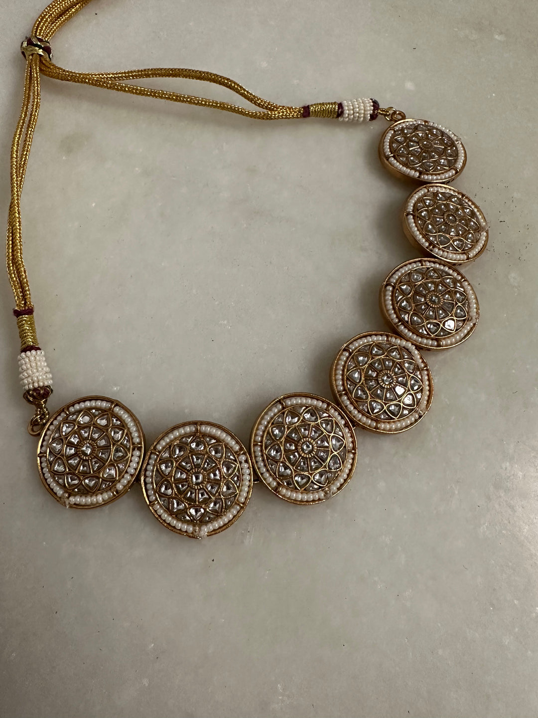 Jeypoor round necklace